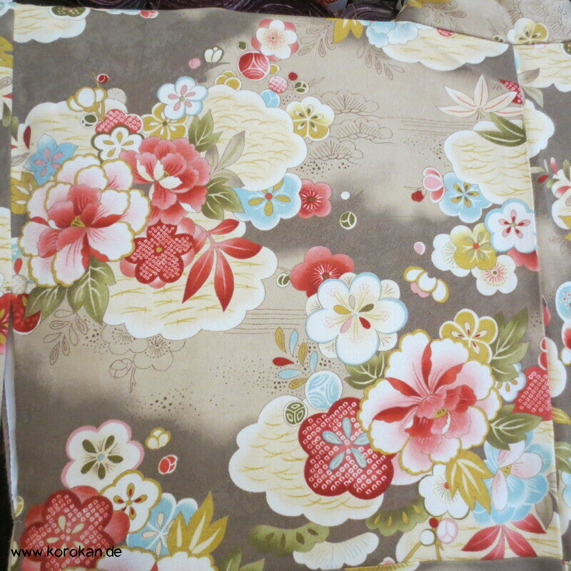 japanischer samtiger Synthetik Velour Chu Furisode Kimono, Hausmantel