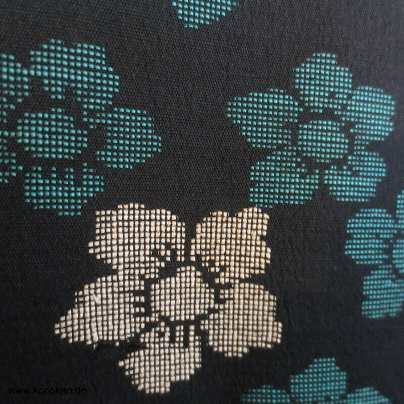 türkise Blüten auf schwarz Komon Kimono, Organza Jacquard