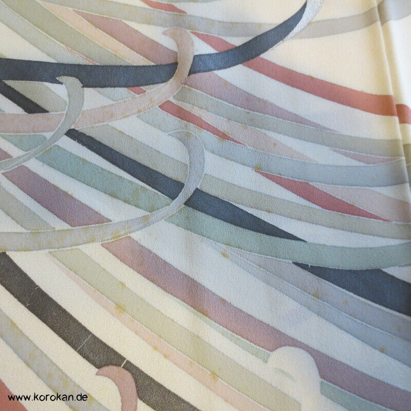 Rangiku Chrysantheme Homongi Kimono, blassrosa