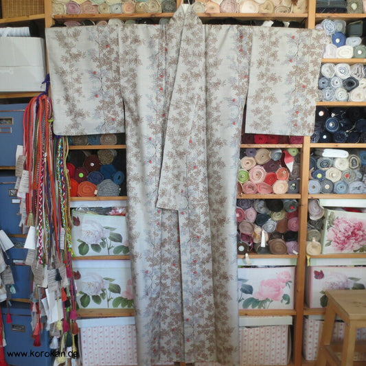 gedruckte Zweige Oshima Tsumugi Seiden Kimono