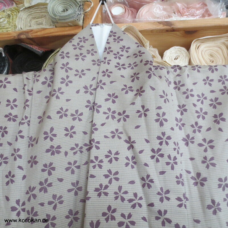 Sakura Blüten auf grau Tsumugi Yamatpo Kimono