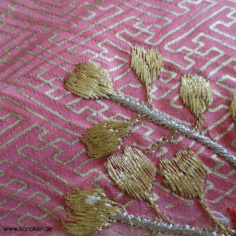 Pastell Bokashi Seide mit Blumen Stickereien Seidendamast Furisode