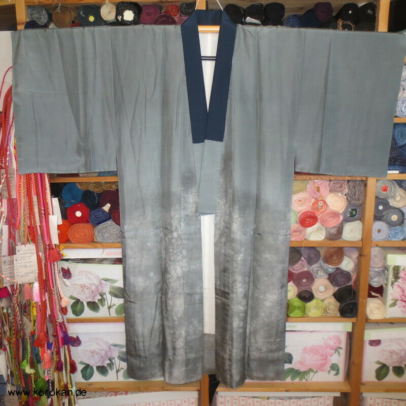 Spatzen im Korb Seidenmalerei Juban Kimono