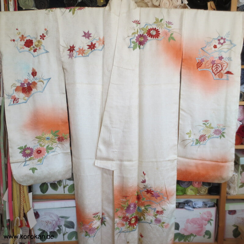 Sonnenaufgang, 4 Jahreszeiten Stickereien Furisode Seiden Kimono