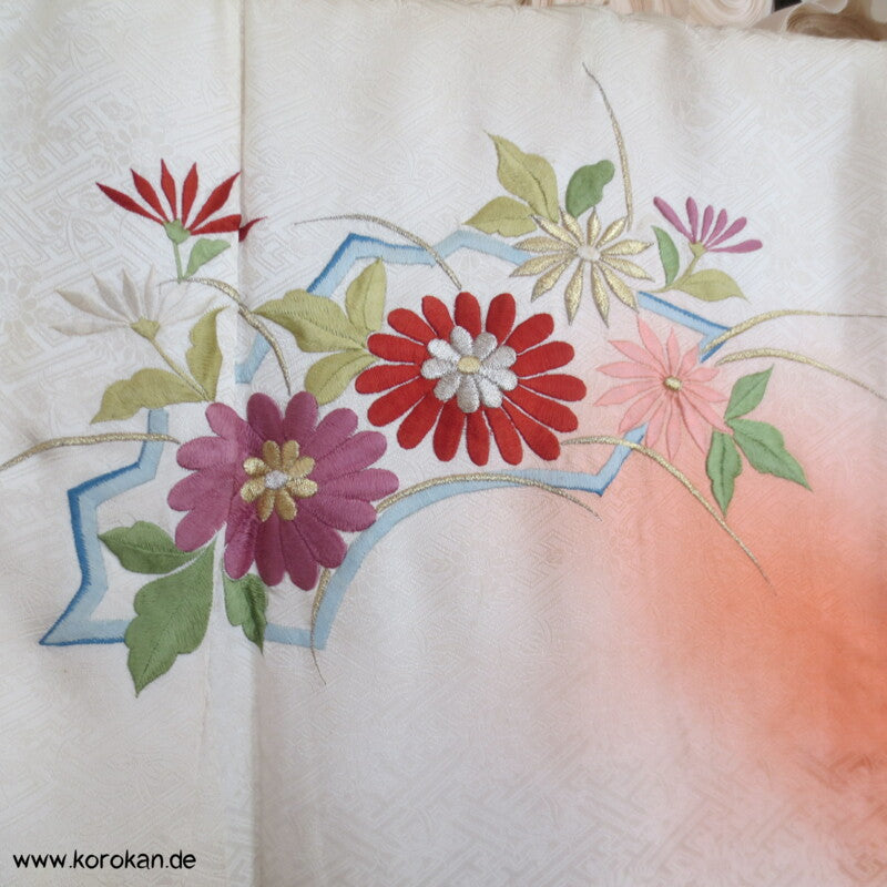 Sonnenaufgang, 4 Jahreszeiten Stickereien Furisode Seiden Kimono