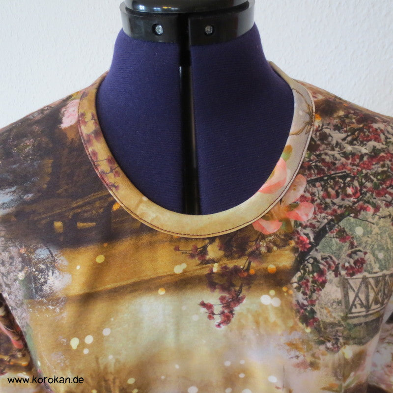 Hirsch und Kirschblüten Baumwolljersey Halbarm Shirt