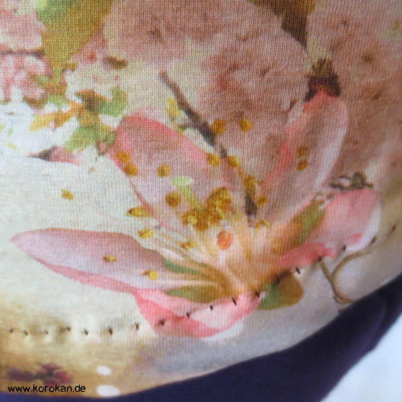 Hirsch und Kirschblüten Baumwolljersey Halbarm Shirt