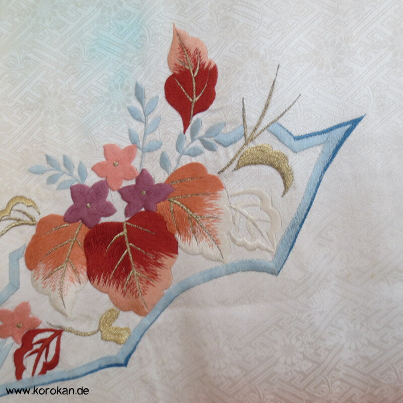 Sonnenaufgang, 4 Jahreszeiten Stickereien Furisode Seiden Kimono