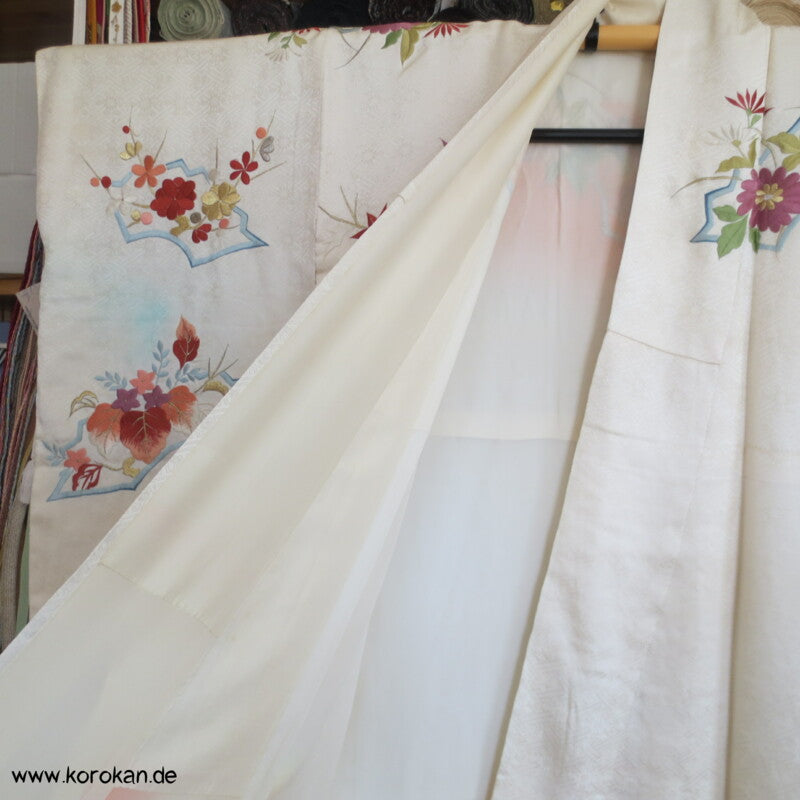 Sonnenaufgang, 4 Jahreszeiten Stickereien Furisode Seiden Kimono