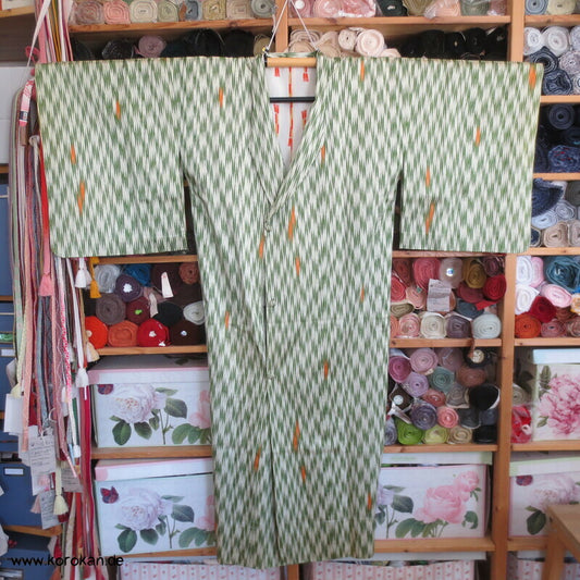 Pfeilmuster Kasuri Seide Michiyuki Japan Kimono Regenmantel