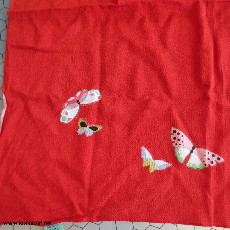 Furoshiki Tragetuch, rot mit bunten Schmetterlingen aus Nylon