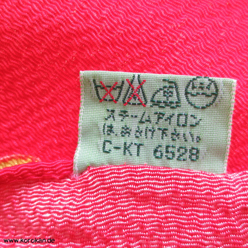 Furoshiki Tragetuch, rot mit bunten Schmetterlingen aus Nylon
