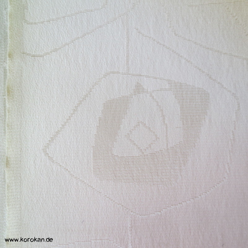 stilisierte Rose vor Bokashi Juban Kimono Futterstoff