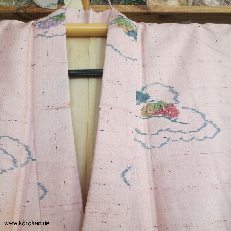 Tsumugi Seide Kasuri Wolken in sakura rosa