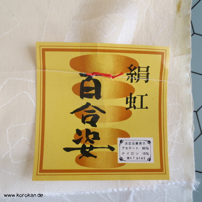 stilisierte Rose vor Bokashi Juban Kimono Futterstoff