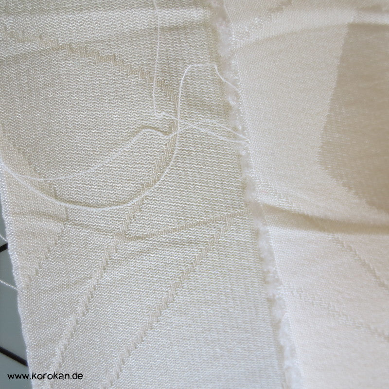 stilisierte Rose vor Bokashi Juban Kimono Futterstoff