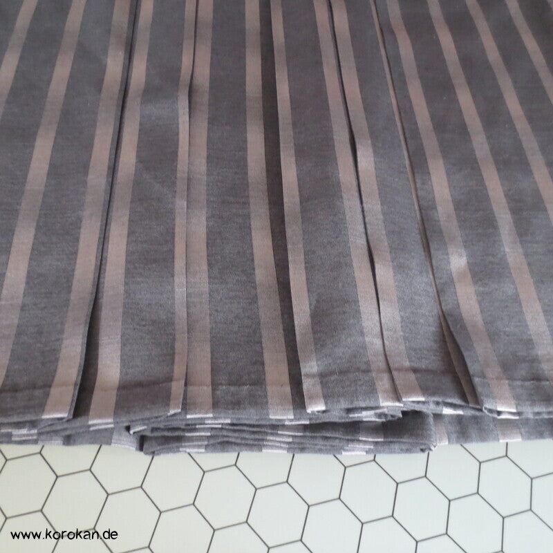 gestreifte Seiden Hakama  - Umanori Hosentyp - neu