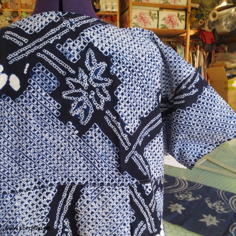 Arimatsu Shibori Kimono Baumwolle Zero Waste Kosode Sommerkleid