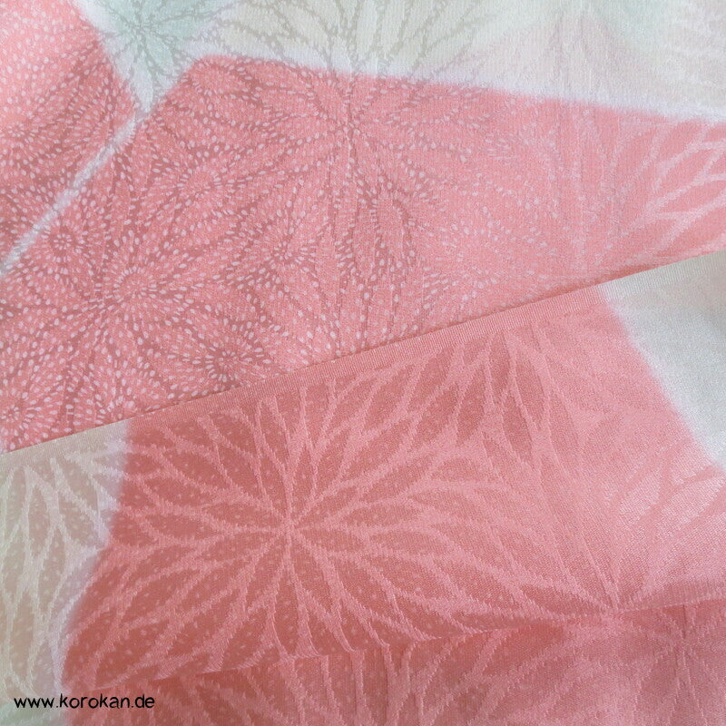Kiku und Steinplattenmuster Juban Kimono Seiden Stoffrolle