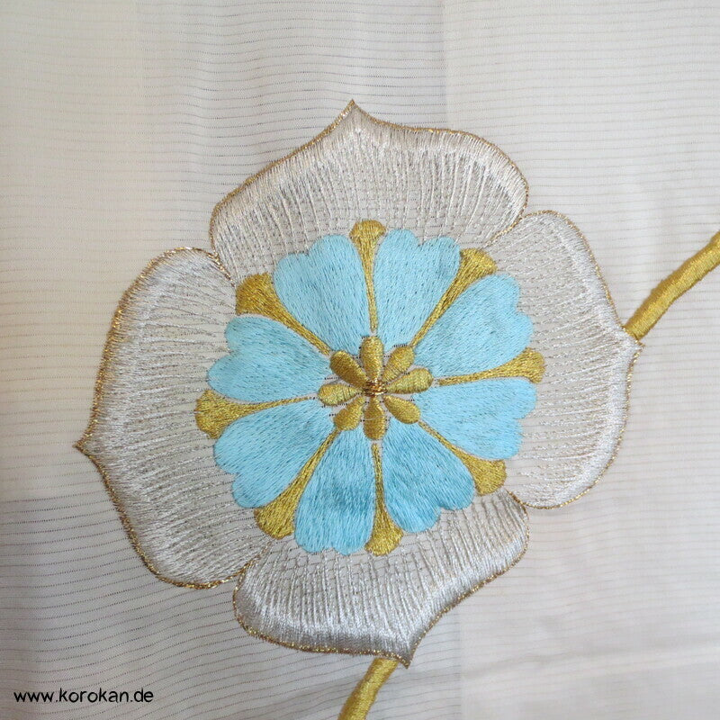 Goldstickerei auf Sommer Rho Seide Furisode Hochzeits Kimono