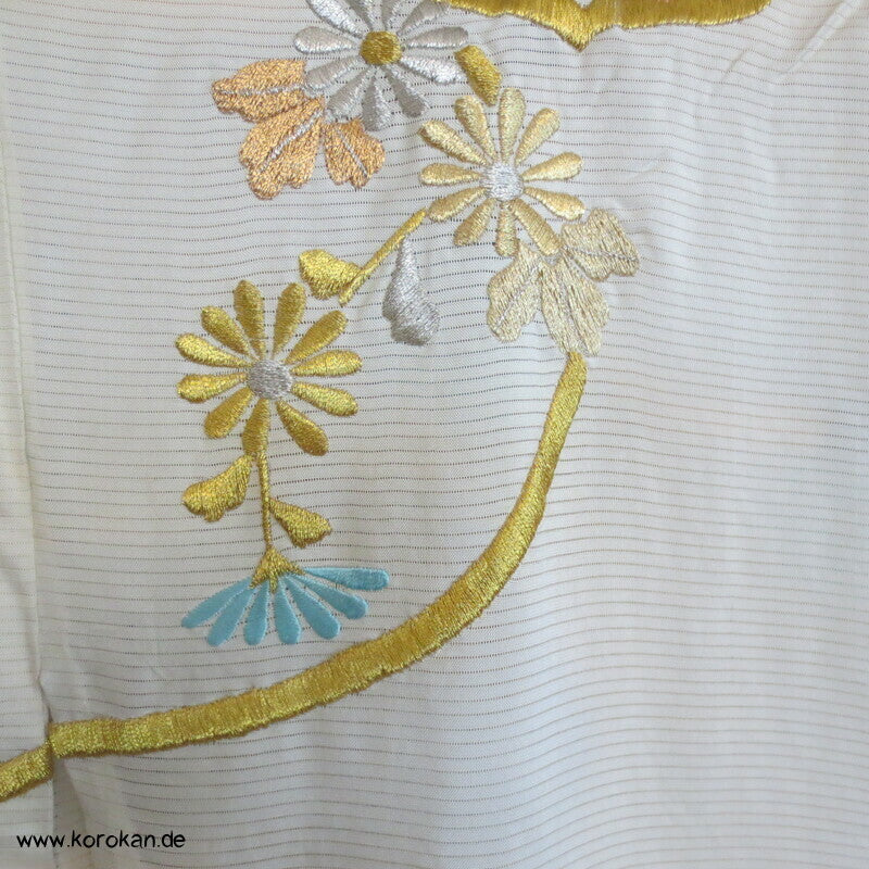 Goldstickerei auf Sommer Rho Seide Furisode Hochzeits Kimono
