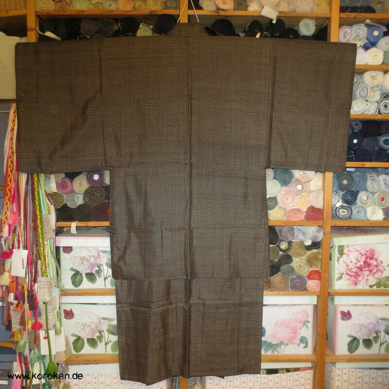 braunes Oshima Tsumugi Seide Kimono + Haori Ensemble
