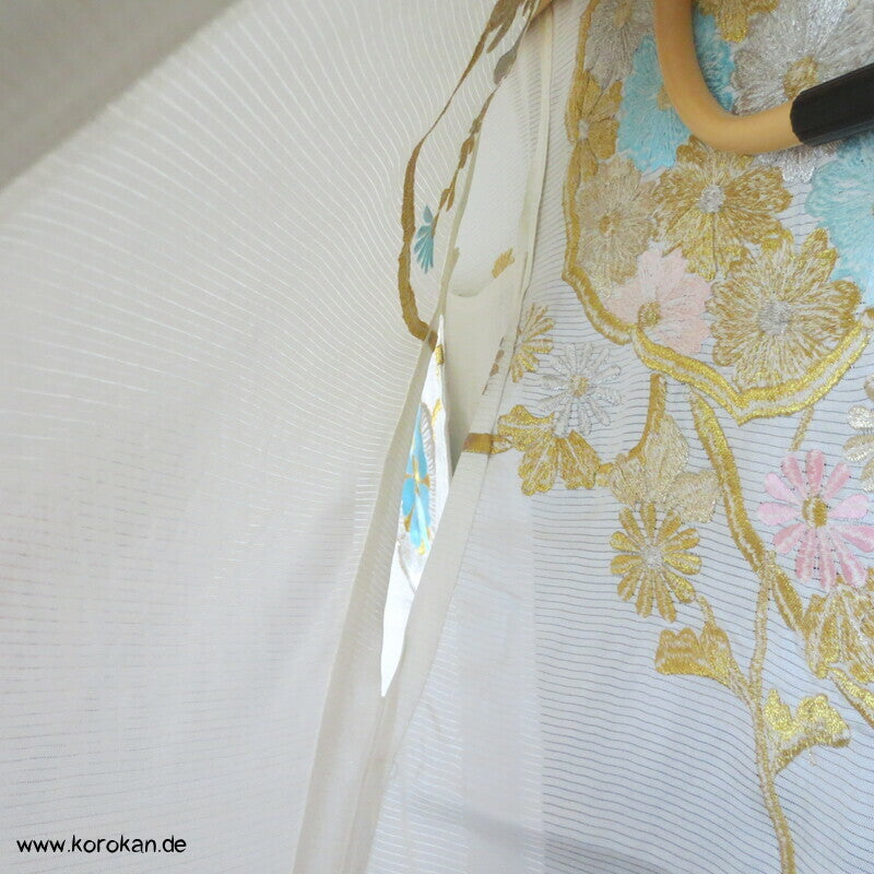 Goldstickerei auf Sommer Rho Seide Furisode Hochzeits Kimono