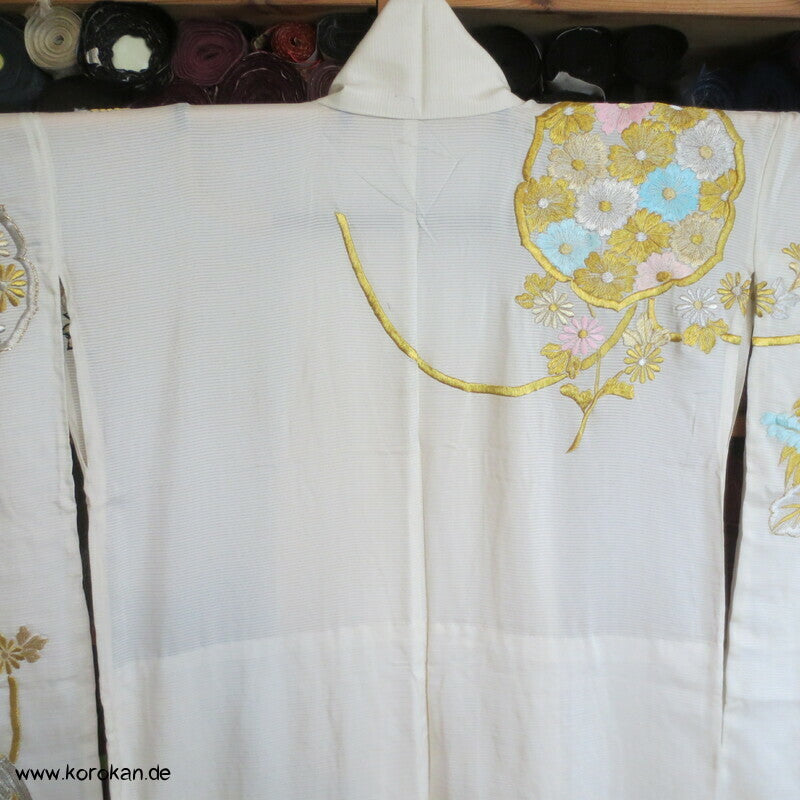 Goldstickerei auf Sommer Rho Seide Furisode Hochzeits Kimono