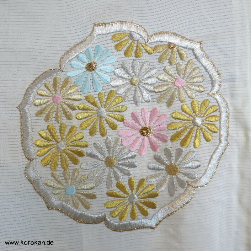 Goldstickerei auf Sommer Rho Seide Furisode Hochzeits Kimono