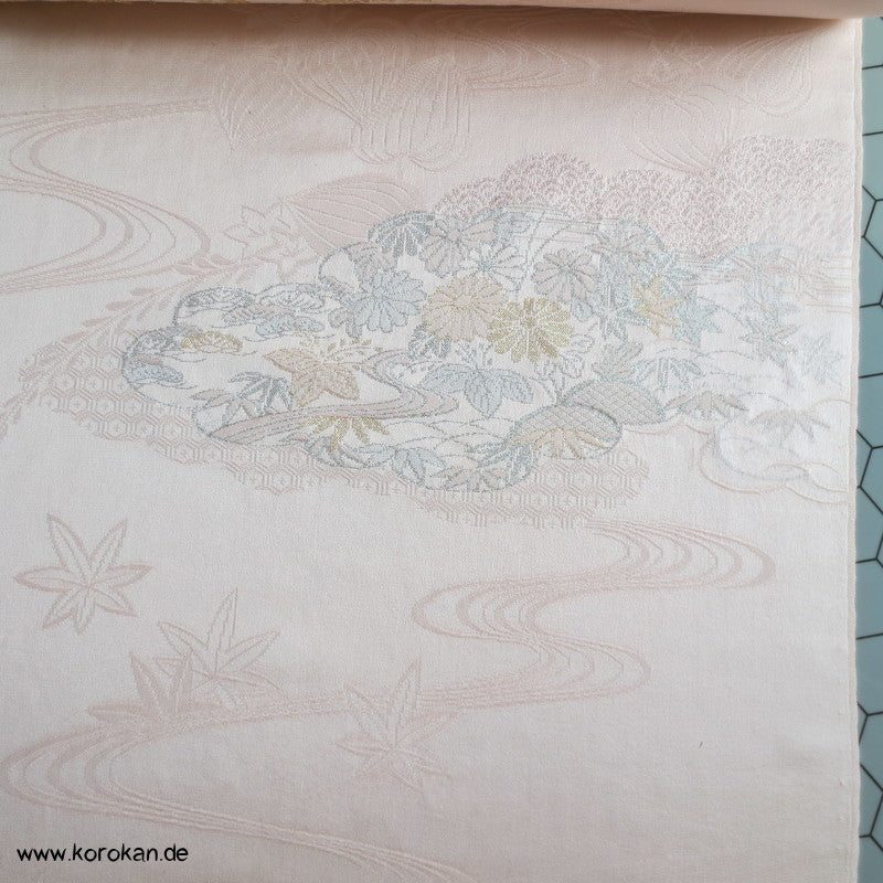 Himmelswolken Seidenjacquard, Lurex und Urushi, pastellfarben