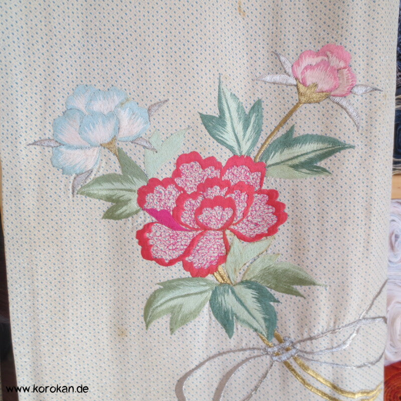 hellblauer Kanoko Druck, Stickereien Furisode Seiden Kimono