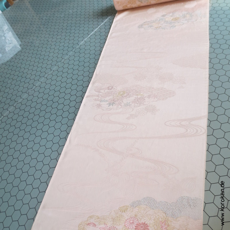 Himmelswolken Seidenjacquard, Lurex und Urushi, pastellfarben