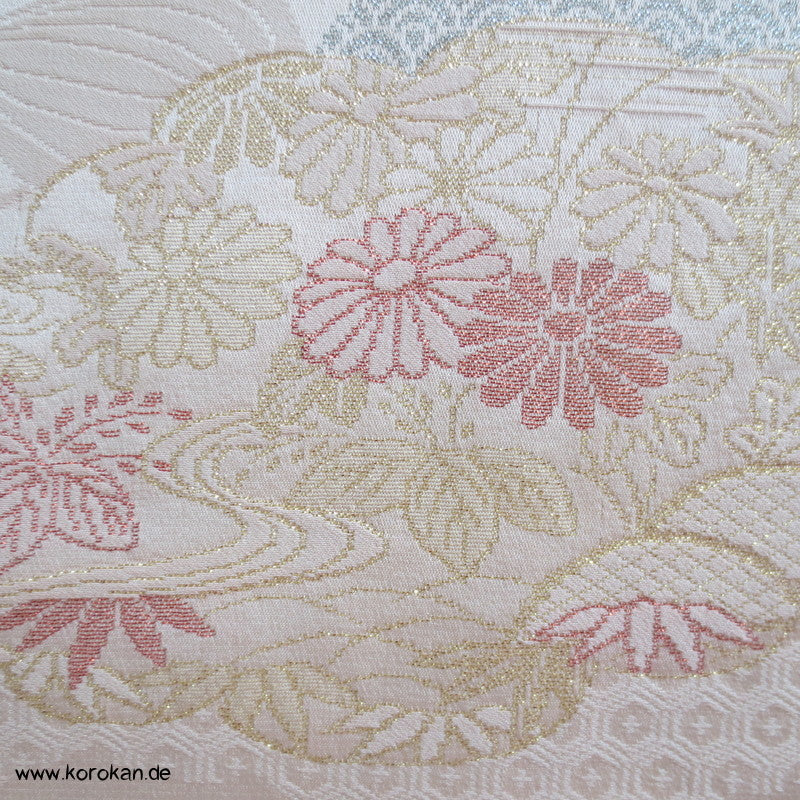 Himmelswolken Seidenjacquard, Lurex und Urushi, pastellfarben