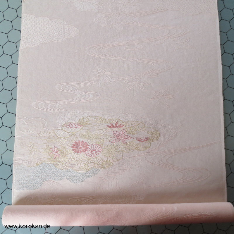 Himmelswolken Seidenjacquard, Lurex und Urushi, pastellfarben