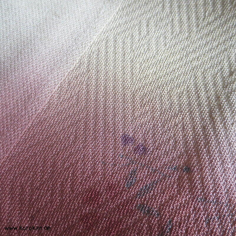 Karinui Kimono Seidendamast Stoff Blumenschwung, bestickt