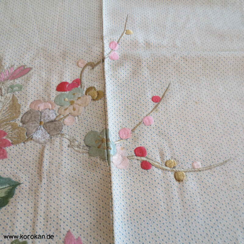 hellblauer Kanoko Druck, Stickereien Furisode Seiden Kimono