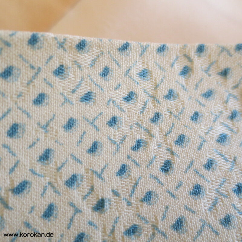 hellblauer Kanoko Druck, Stickereien Furisode Seiden Kimono