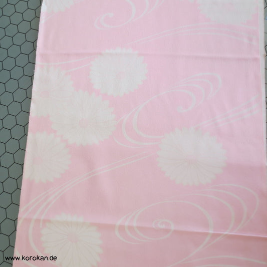 zarter Blütendruck Kimono Seide