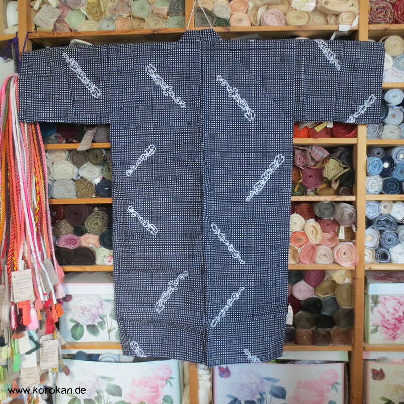 Nemaki Schlaf Kimono Kanji zwischen Karo,  Sumo Ringer Werbung ?
