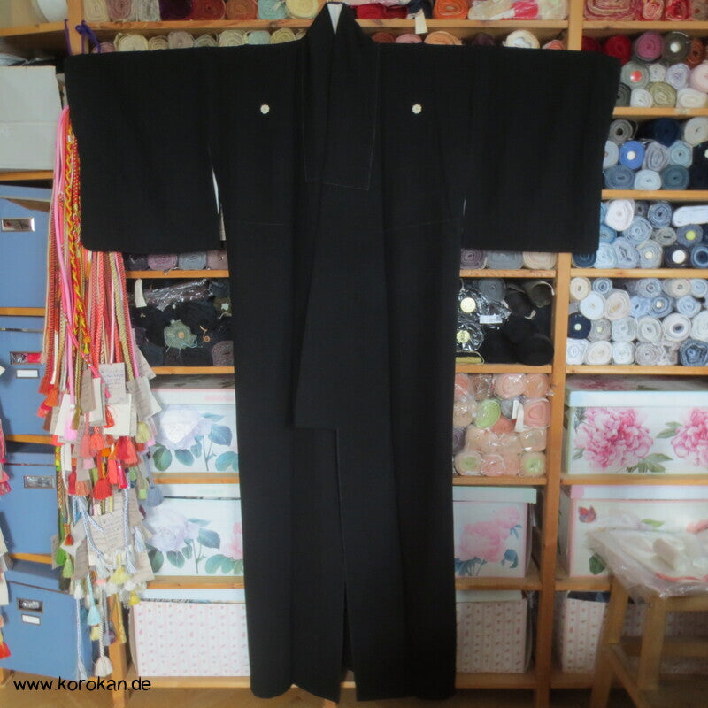 großer 5 Mon Mofuku, formeller schwarzer Seidencrepe Kimono