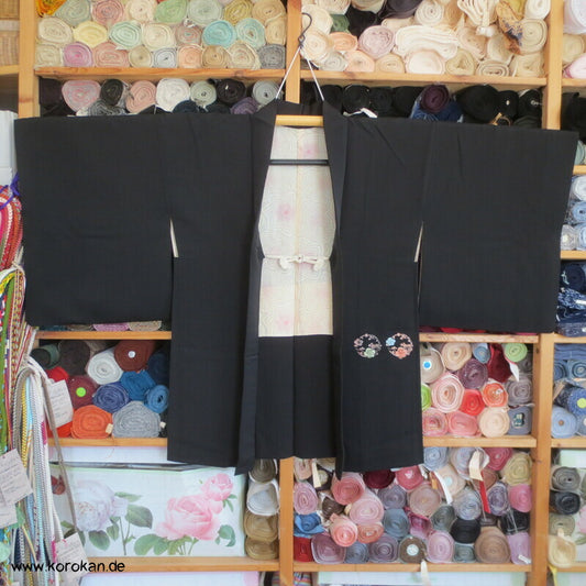 gestickte Rondelle, Blumen und Bambus Haori Kimono Jacke, mit Himo