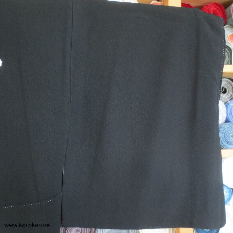 großer 5 Mon Mofuku, formeller schwarzer Seidencrepe Kimono