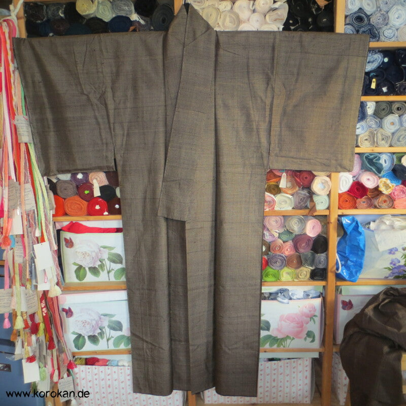 hellbrauner Kasuri Seide Komon Kimono