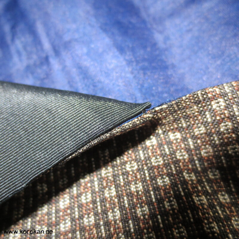 hellbraune Kasuri Tsumugi Seide Haori Kimono-Jacke