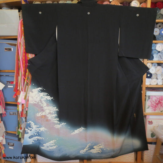 japanische Tomesode Seidencrepe Kimono Tsunami
