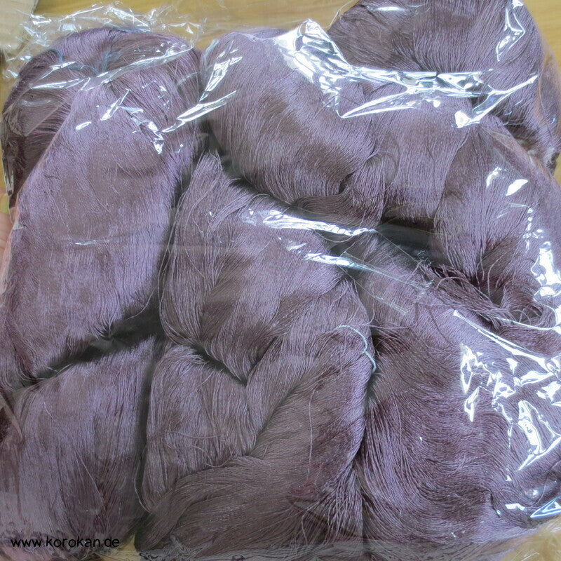 grauaubergine Seidengarn zum Weben aus japanischer Obi Werkstatt