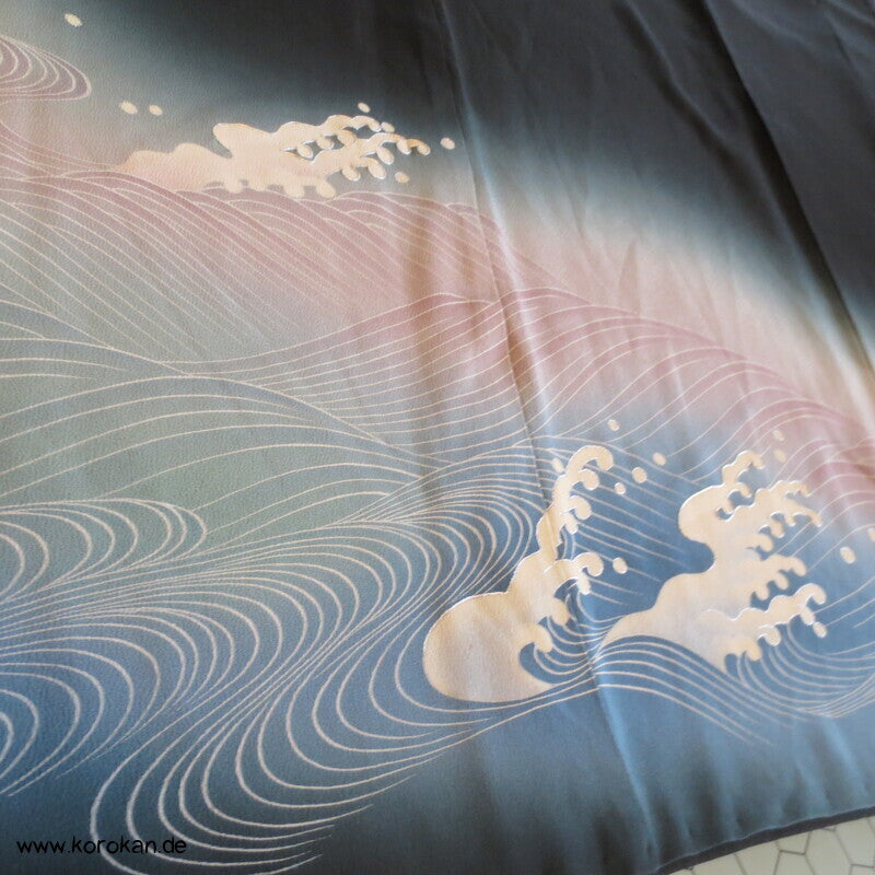 japanische Tomesode Seidencrepe Kimono Tsunami