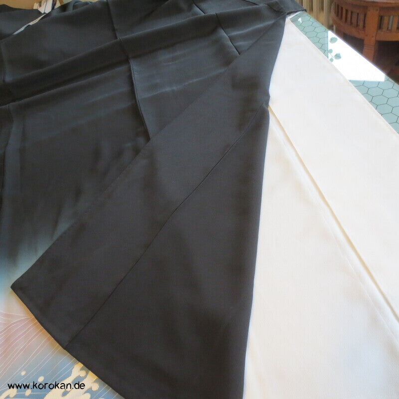 japanische Tomesode Seidencrepe Kimono Tsunami