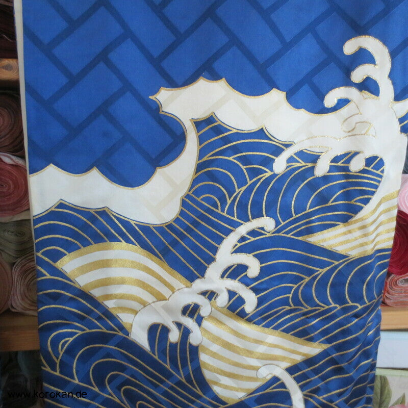 wildes Meer - Wellen, Stickerei, Goldfäden Furisode Seidendamast Kimono