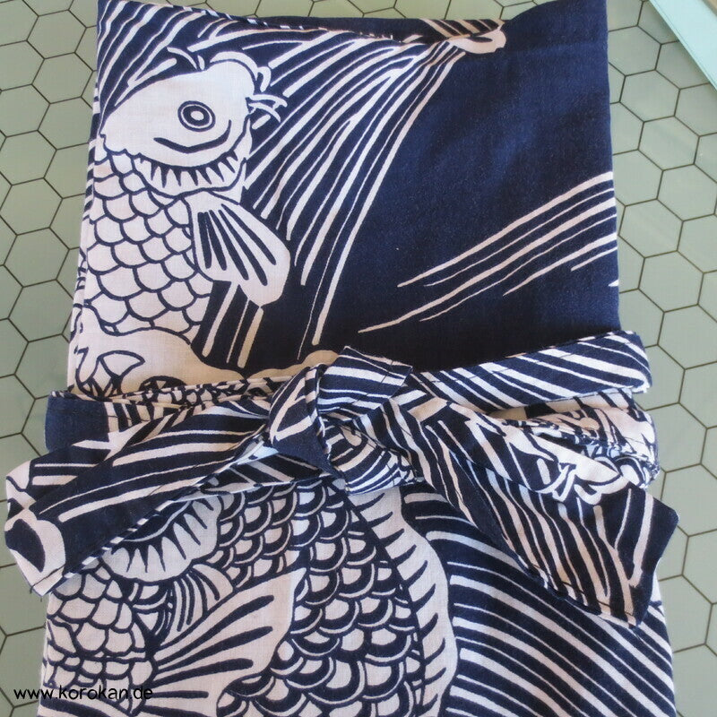 Yukata Baumwoll Kimono mit Koi Mustern